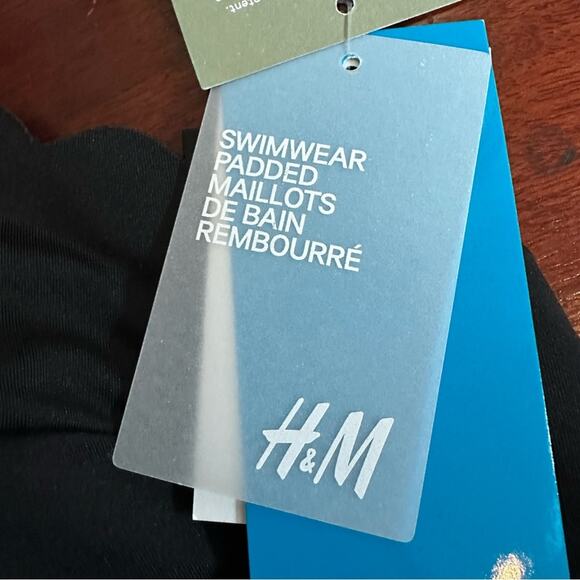 H&M Bikini Top Black Scalloped lace up Scallop Swim Swimsuit Summer NWT Size 8 - Picture 8 of 11